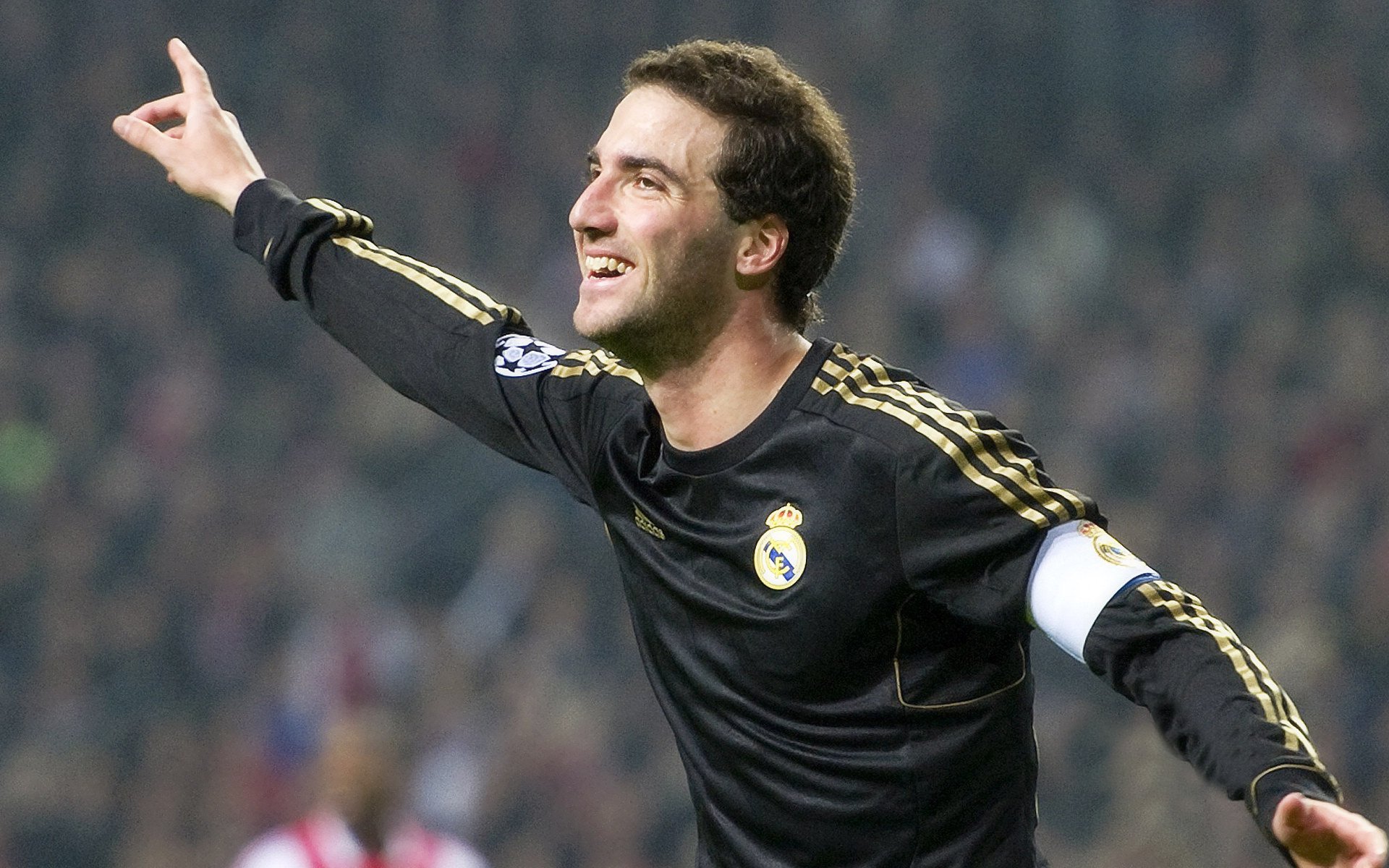 北欧风暴席卷罗马，奥亚尔萨瓦尔闪耀，挪威客场力克意大利